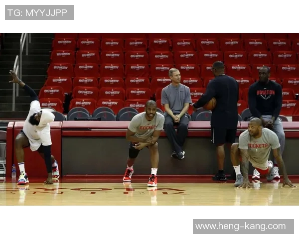 2019年火箭队与爵士队激战回顾球场上的精彩瞬间与战术较量