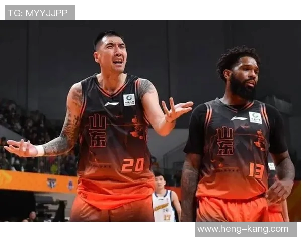 山东男篮与广东男篮激战正酣谁能在这场巅峰对决中笑到最后 山东男篮与广东男篮激战正酣谁能在这场巅峰对决中笑到最后