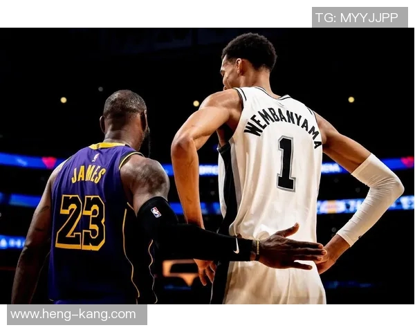 湖人对决马刺精彩直播回顾分析全场亮点与球员表现一览