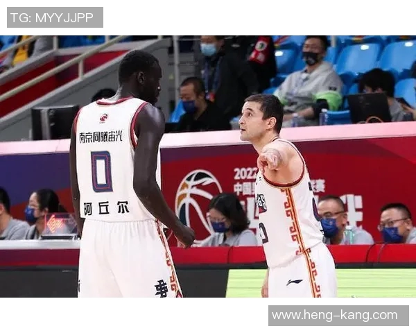 兰干镇足球比赛直播现场热血沸腾球迷齐聚共庆精彩赛事盛宴