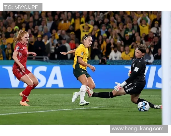 日本与丹麦世界杯对决回顾:激情碰撞与战术较量的精彩瞬间 日本与丹麦世界杯对决回顾:激情碰撞与战术较量的精彩瞬间