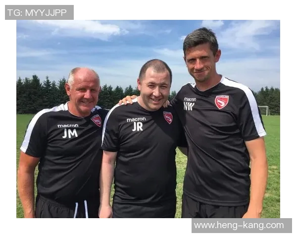 莫克姆与奥德的精彩对决揭示了足球战术与团队协作的完美结合